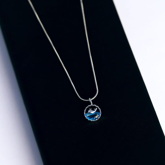Anti Tarnish Ocean Dolphin Pendant Necklace – Silver & Blue Crystal