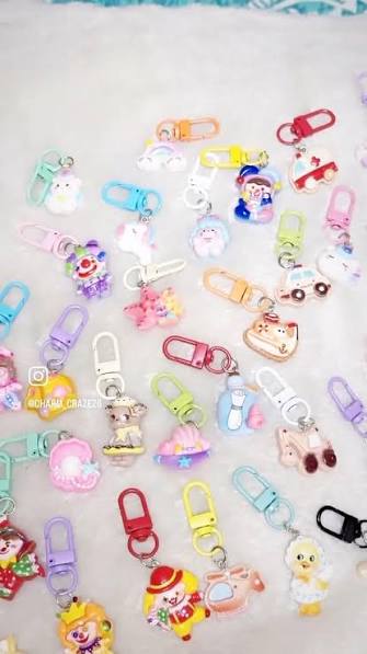 Kawaii Cartoon Bag & Zip Charm – Random Design - Pack of 5