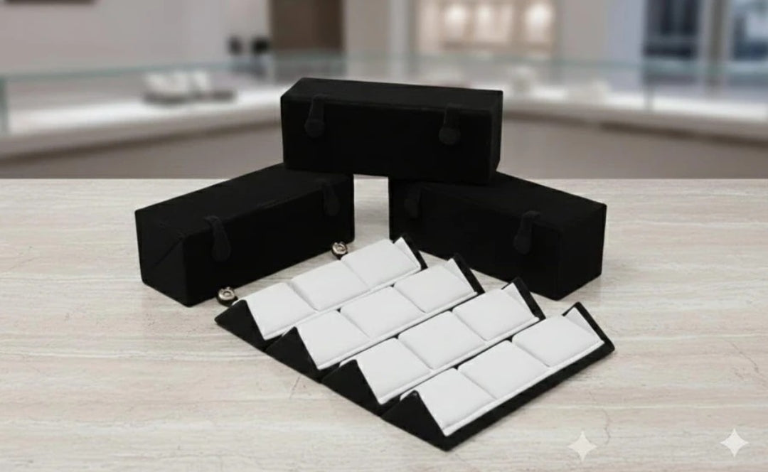 12 Pair Foldable Earring Display Stand — Black Velvet