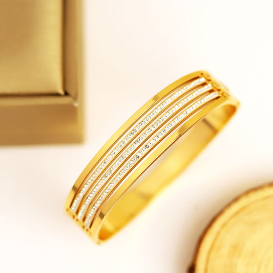 Sleek Minimalist Crystal Antitarnish Bracelet